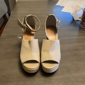 Indigo rd. Wedges